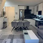 L'adresse Signature, Duplex D'exception A *