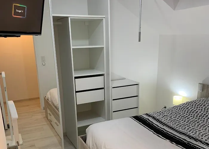 L'adresse Signature, Duplex D'exception A Daire